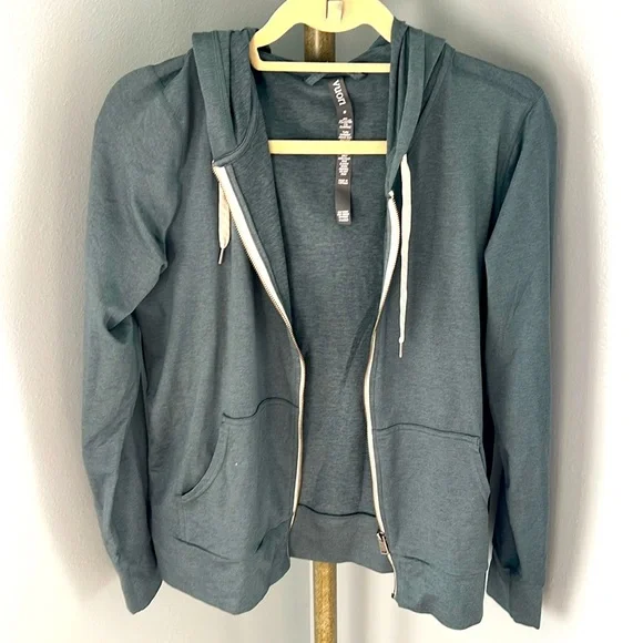 Vuori Halo 2.0 Performance Zip Front Hoodie, greenish gray - Picture 1 of 3